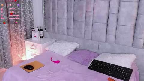 ayla_han online show from 11, 7, 2026