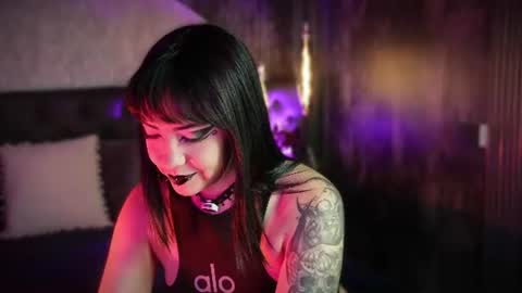 Snapshot of aylen_darkmoor chatting on 23, 6, 2026 Aylen online show from 23, 6, 2026