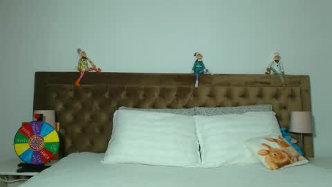 Snapshot of aylinhoney chatting on 4, 11, 2025 Aylin online show from 4, 11, 2025