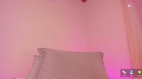Snapshot of aylinnzambrano_ chatting on 4, 3, 2025 Aylin online show from 4, 3, 2025
