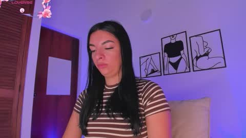 Aylin  online show from 22, 11, 2025