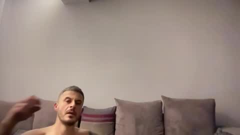 Snapshot of aysha1214 chatting on 10, 2, 2026 HotwifeAysha online show from 10, 2, 2026