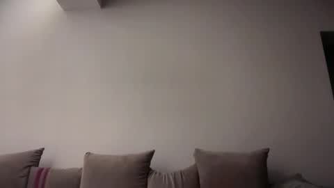 Snapshot of aysha1214 chatting on 27, 2, 2026 HotwifeAysha online show from 27, 2, 2026