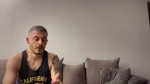 Snapshot of aysha1214 chatting on 17, 3, 2026 HotwifeAysha online show from 17, 3, 2026