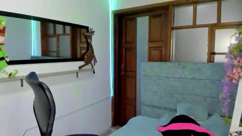 aysha_winxx online show from 14, 12, 2025