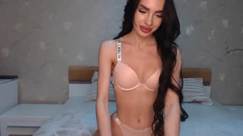 ViktoranMary online show from 1, 12, 2024