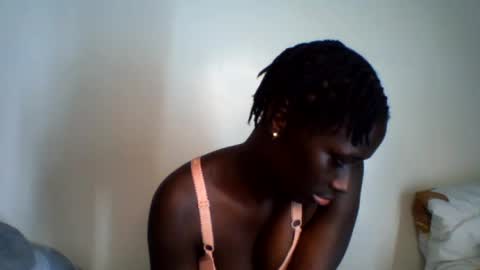 azaelia_iris online show from 9, 8, 2026