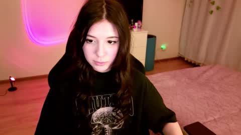 Snapshot of azaliya_haze chatting on 20, 3, 2026 Azaliya online show from 20, 3, 2026