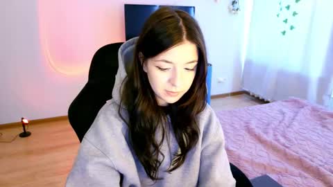 Snapshot of azaliya_haze chatting on 21, 3, 2026 Azaliya online show from 21, 3, 2026