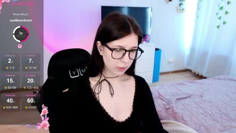 Snapshot of azaliya_haze chatting on 27, 3, 2026 Azaliya online show from 27, 3, 2026