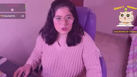 Snapshot of azamy_12 chatting on 5, 11, 2025 Amanda online show from 5, 11, 2025