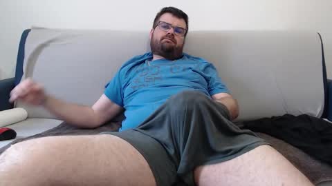 Azer online show from 11, 11, 2025