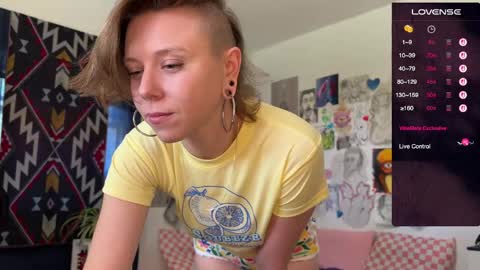 Snapshot of azeraika chatting on 27, 4, 2026 Azerai online show from 27, 4, 2026