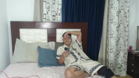 Snapshot of aziel_pantoja chatting on 16, 10, 2025 Aziel Pantoja online show from 16, 10, 2025