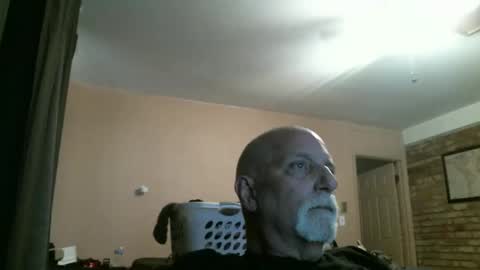 azjohnny online show from 5, 4, 2026