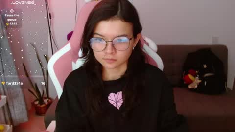 Snapshot of azu_chan chatting on 14, 3, 2026 Azu online show from 14, 3, 2026