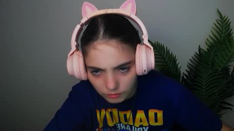 azumi_chan_ online show from 20, 9, 2025