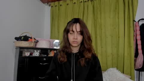 Snapshot of azumi_saan chatting on 3, 4, 2026 azumi saan online show from 3, 4, 2026