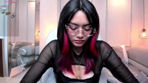 Snapshot of azurakindong chatting on 13, 12, 2024 Azura online show from 13, 12, 2024