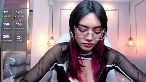 Snapshot of azurakindong chatting on 27, 12, 2024 Azura online show from 27, 12, 2024