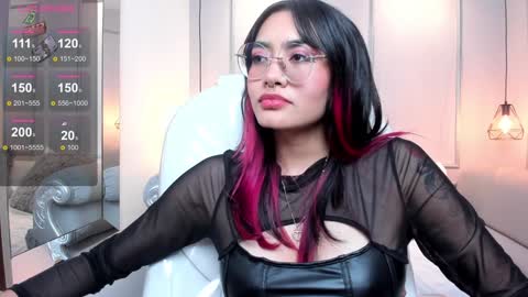 Snapshot of azurakindong chatting on 10, 1, 2025 Azura online show from 10, 1, 2025