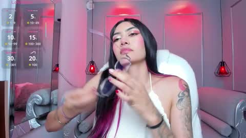 Azura online show from 18, 12, 2025