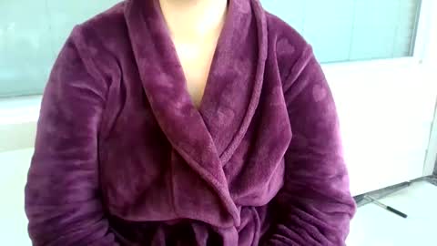 Snapshot of azuregoddess chatting on 25, 5, 2026 azuregoddess online show from 25, 5, 2026