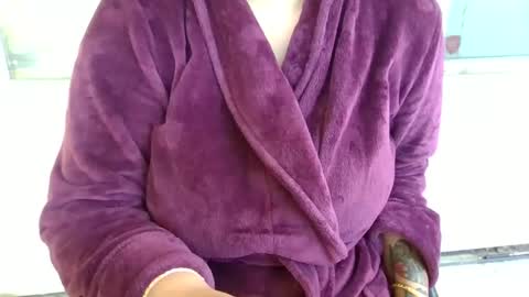 Snapshot of azuregoddess chatting on 31, 5, 2026 azuregoddess online show from 31, 5, 2026