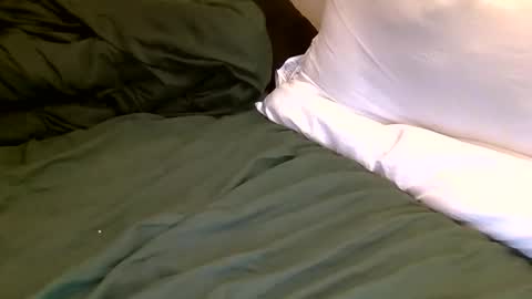 Snapshot of azuregoddess chatting on 4, 6, 2026 azuregoddess online show from 4, 6, 2026