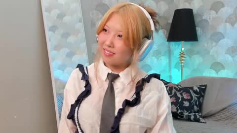 Snapshot of azuremimi chatting on 23, 4, 2026 Mimi online show from 23, 4, 2026