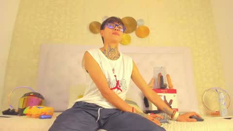 Snapshot of b3k_afrodict chatting on 15, 9, 2025 Anny online show from 15, 9, 2025