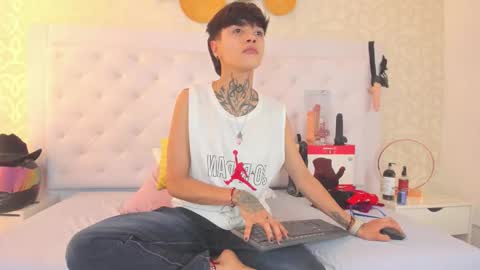 Snapshot of b3k_afrodict chatting on 20, 10, 2025 Anny online show from 20, 10, 2025