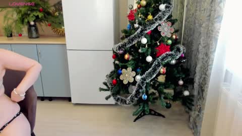 Snapshot of b_bonya_m chatting on 14, 12, 2024 Bonya online show from 14, 12, 2024