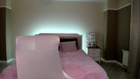 Monica online show from 8, 10, 2025