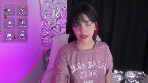 Queen B online show from 21, 9, 2025