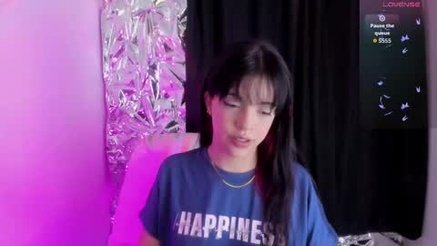 Queen B online show from 25, 9, 2025