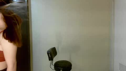 Snapshot of babedine chatting on 17, 1, 2025 babedine online show from 17, 1, 2025
