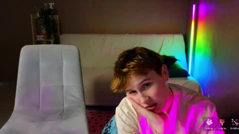 Snapshot of babees_eva chatting on 11, 5, 2026 Sweety Eva online show from 11, 5, 2026
