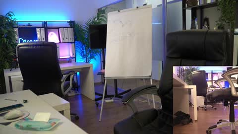 Olivia and Lexi online show from 27, 3, 2026