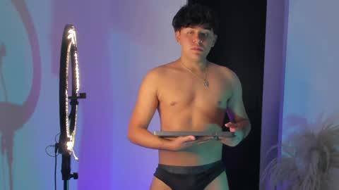 Snapshot of baby_cortesxxx chatting on 7, 6, 2026 David Cortes online show from 7, 6, 2026