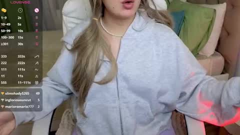 Debora online show from 21, 2, 2025