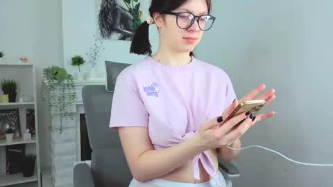 Snapshot of baby_evalena chatting on 10, 2, 2026 Evalena maybe just Eva online show from 10, 2, 2026