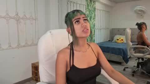 Snapshot of baby_julieta00 chatting on 28, 5, 2026 Julieta online show from 28, 5, 2026