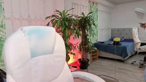 Snapshot of baby_julieta00 chatting on 13, 6, 2026 Julieta online show from 13, 6, 2026