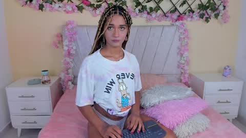 Snapshot of baby_kaliope chatting on 28, 12, 2024 Kaliope online show from 28, 12, 2024