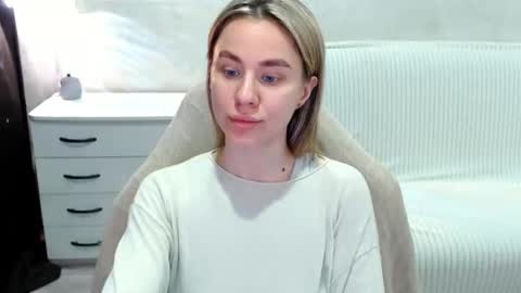 Snapshot of baby_kitte chatting on 14, 11, 2025 baby_kitte online show from 14, 11, 2025