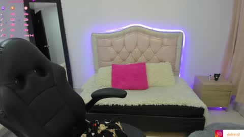Snapshot of baby_love03 chatting on 21, 5, 2026 Dulce Stefa online show from 21, 5, 2026