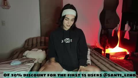 Snapshot of baby_sunshine_ chatting on 14, 4, 2026 santi online show from 14, 4, 2026