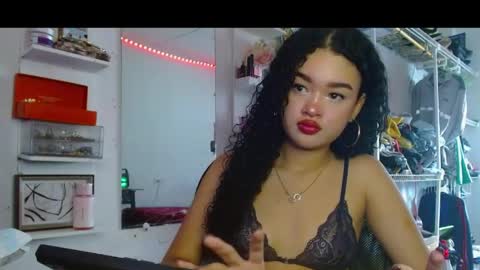 Snapshot of babybombom08 chatting on 26, 5, 2026 babybombom08 online show from 26, 5, 2026
