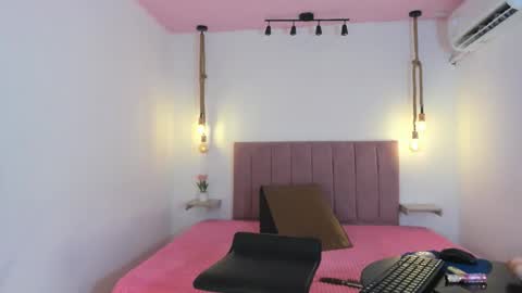 babybrown__ online show from 26, 11, 2025